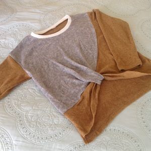 3/4 sleeve gray and tan front tie shirt